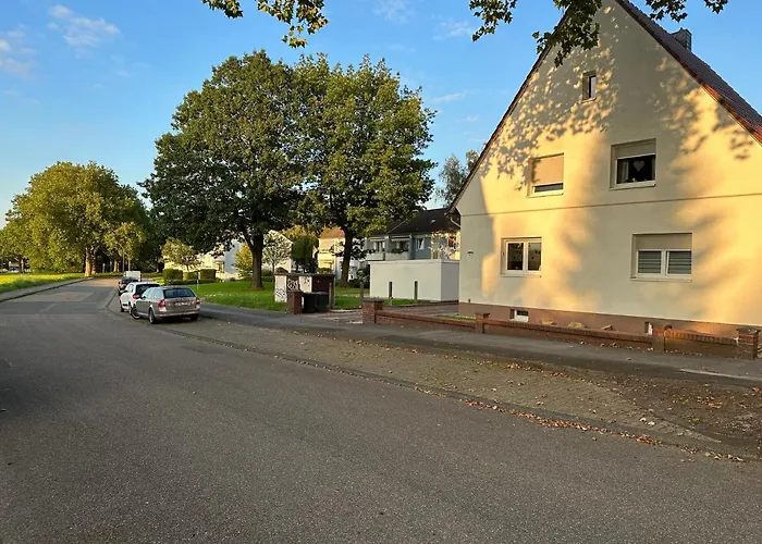 Daire - Elias - Adults Only