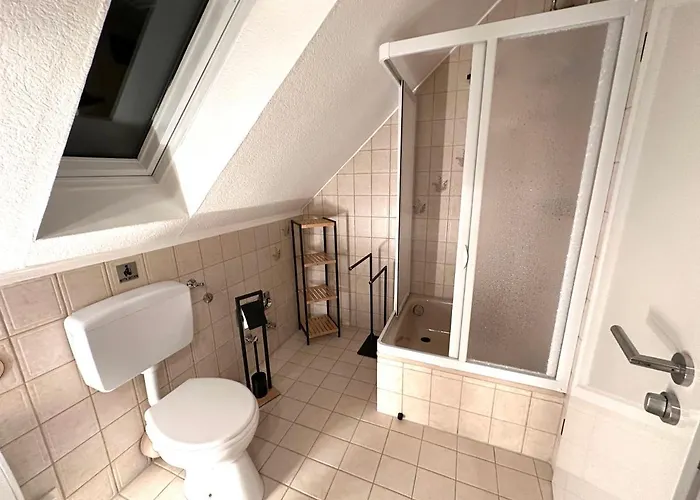 - Elias - Adults Only